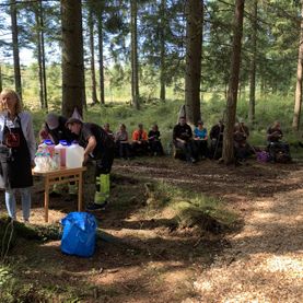 Lunch i skogen4